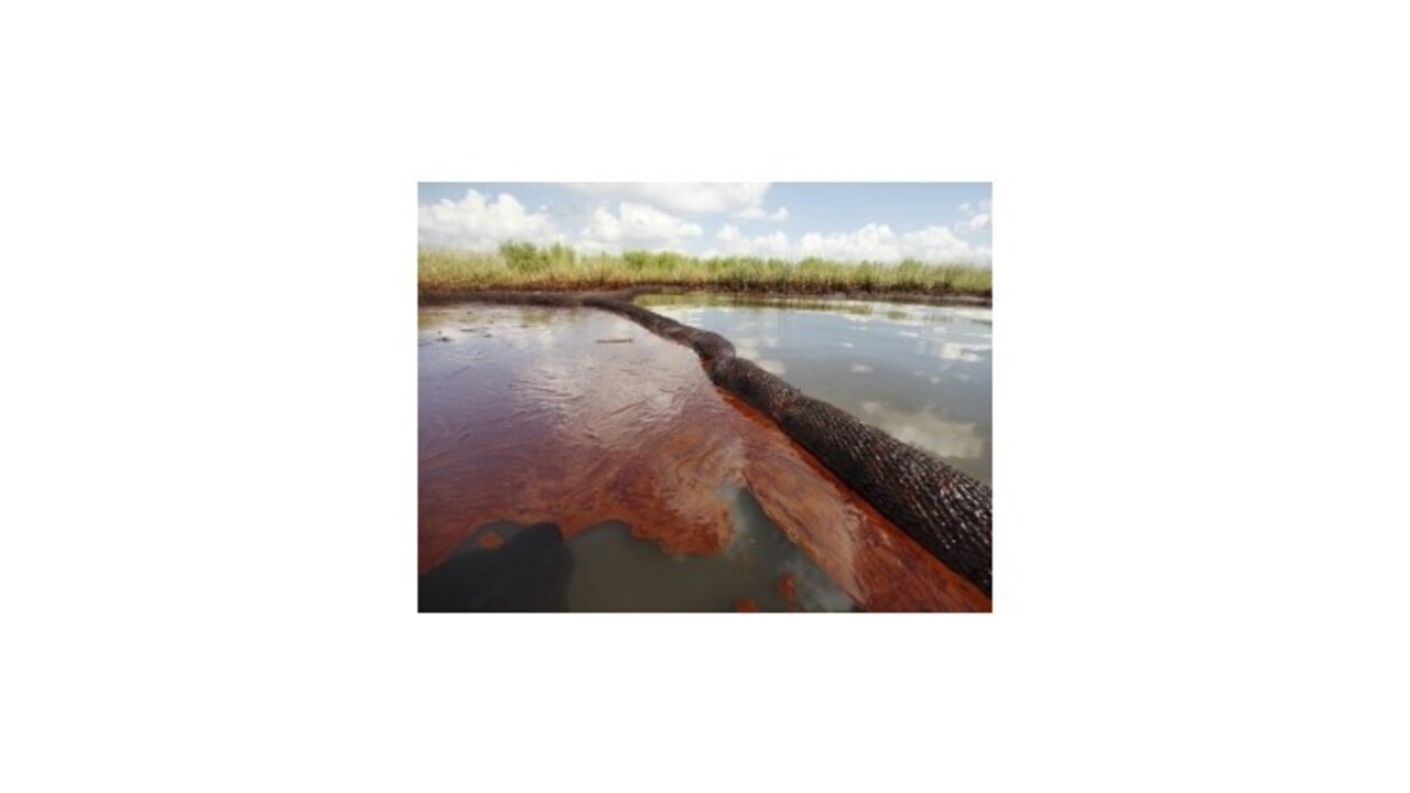 Americká vláda je v prípade úniku ropy v Mexickom zálive pripravená na súd